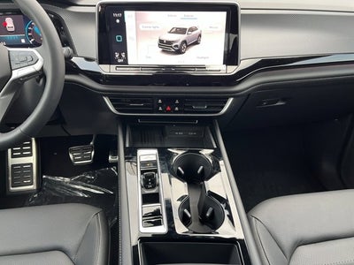 2026 Volkswagen Atlas Cross Sport 2.0T SEL R-Line Black