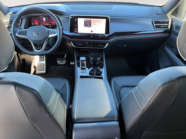 2025 Volkswagen Atlas Cross Sport 2.0T SEL Premium R-Line