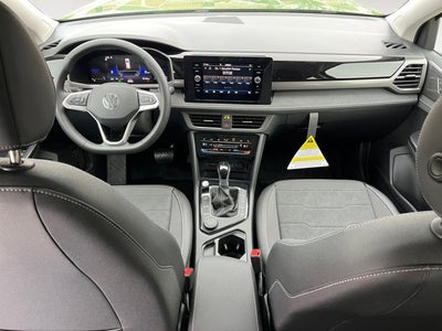 2026 Volkswagen Taos SE Black