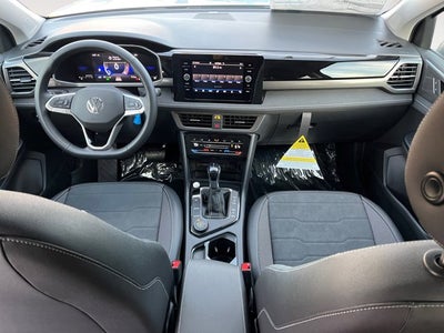 2026 Volkswagen Taos SE Black