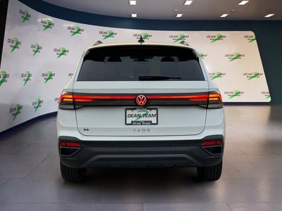2026 Volkswagen Taos SE Black