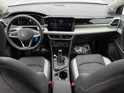 2025 Volkswagen Taos SEL