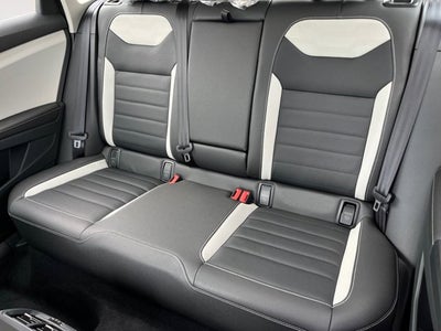 2025 Volkswagen Taos SEL