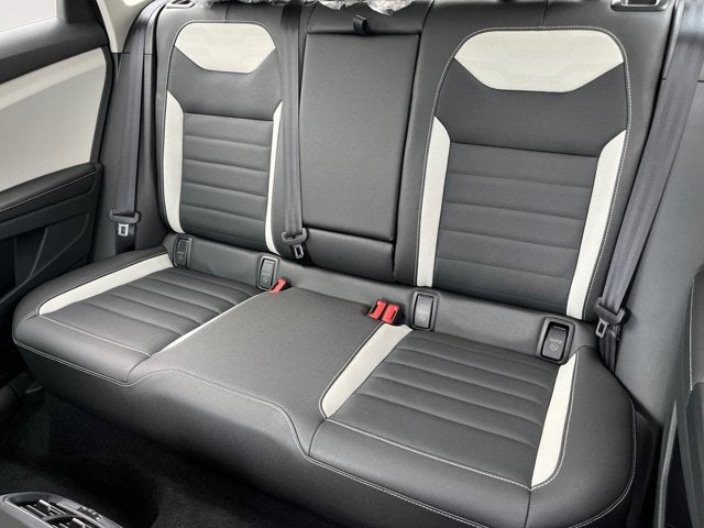 2025 Volkswagen Taos SEL