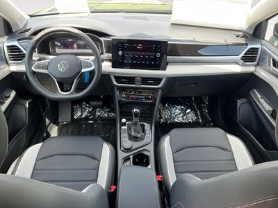 2025 Volkswagen Taos SEL