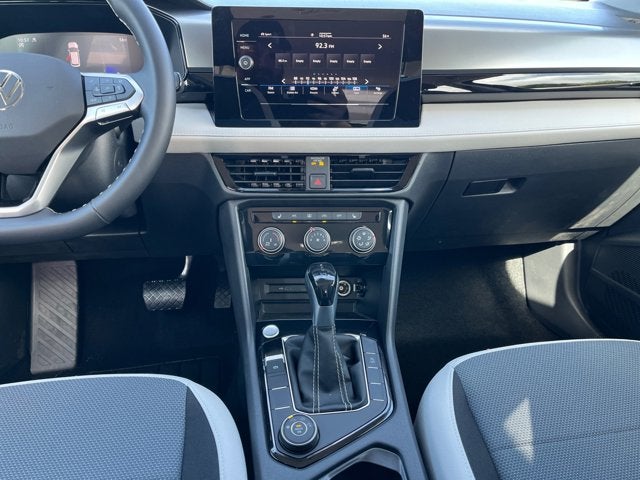 2025 Volkswagen Taos S