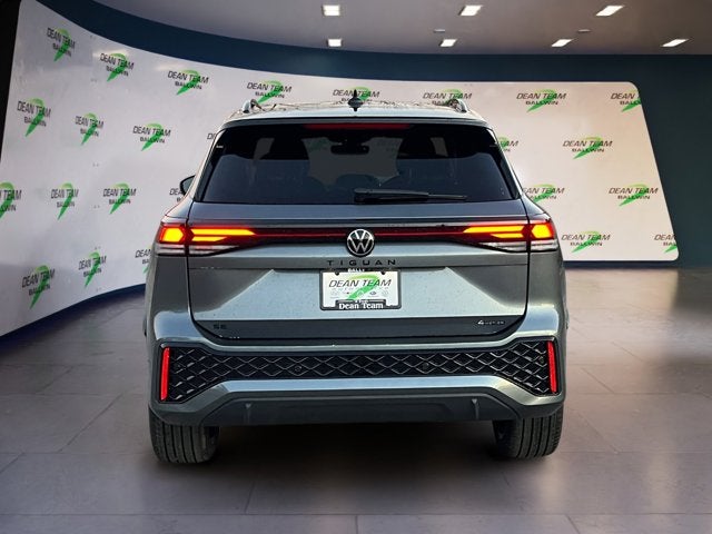 2026 Volkswagen Tiguan SE R-Line Black