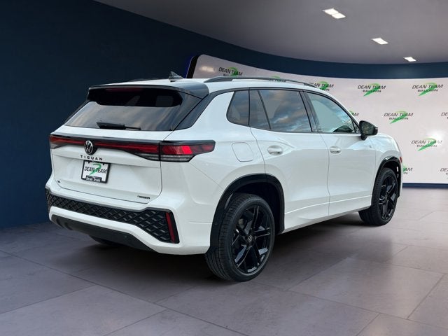 2026 Volkswagen Tiguan SE R-Line Black