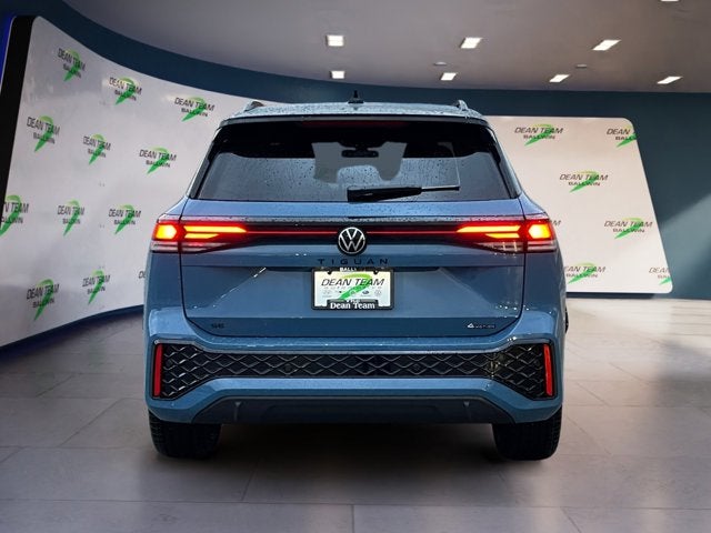 2026 Volkswagen Tiguan SE R-Line Black