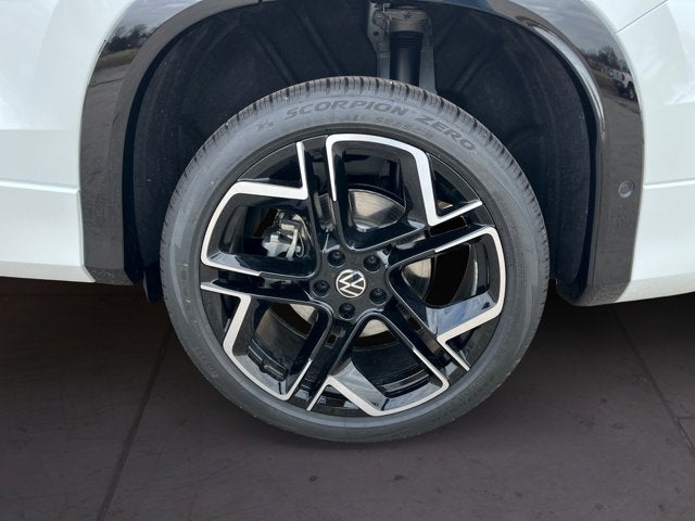 2026 Volkswagen Tiguan SEL R-Line Turbo