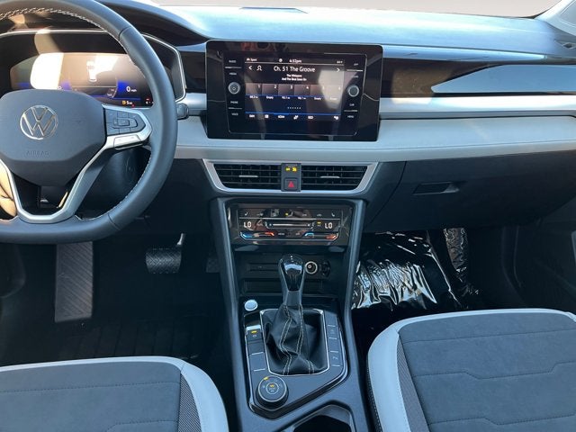 2025 Volkswagen Taos SE