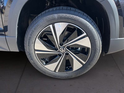 2026 Volkswagen Taos SE