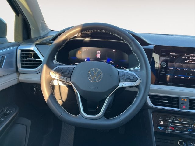 2025 Volkswagen Taos SE