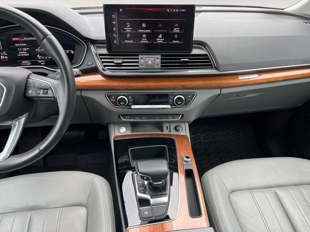 2022 Audi Q5 S line Premium Plus
