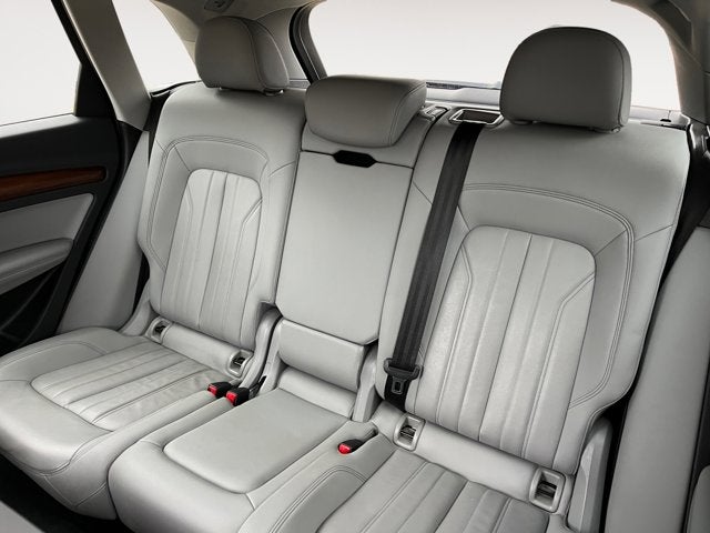 2022 Audi Q5 S line Premium Plus