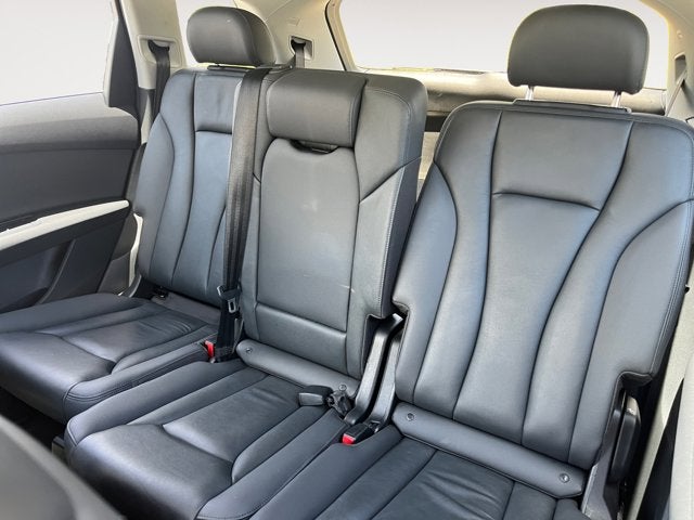 2022 Audi Q7 Premium Plus