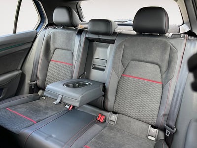 2025 Volkswagen Golf GTI SE