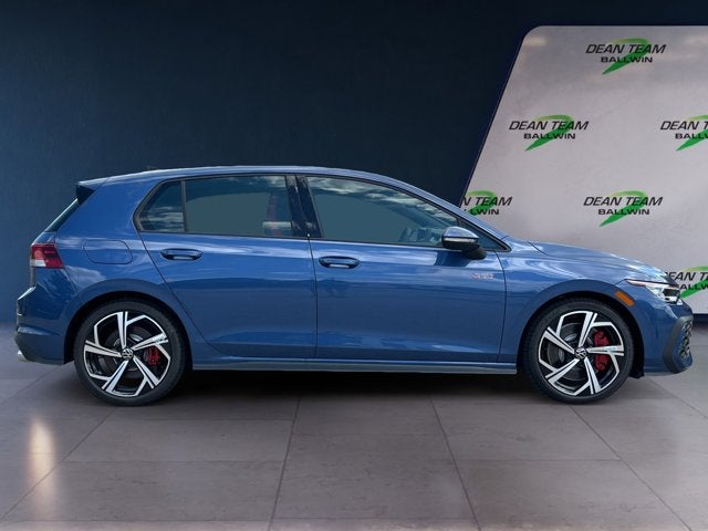 2025 Volkswagen Golf GTI SE
