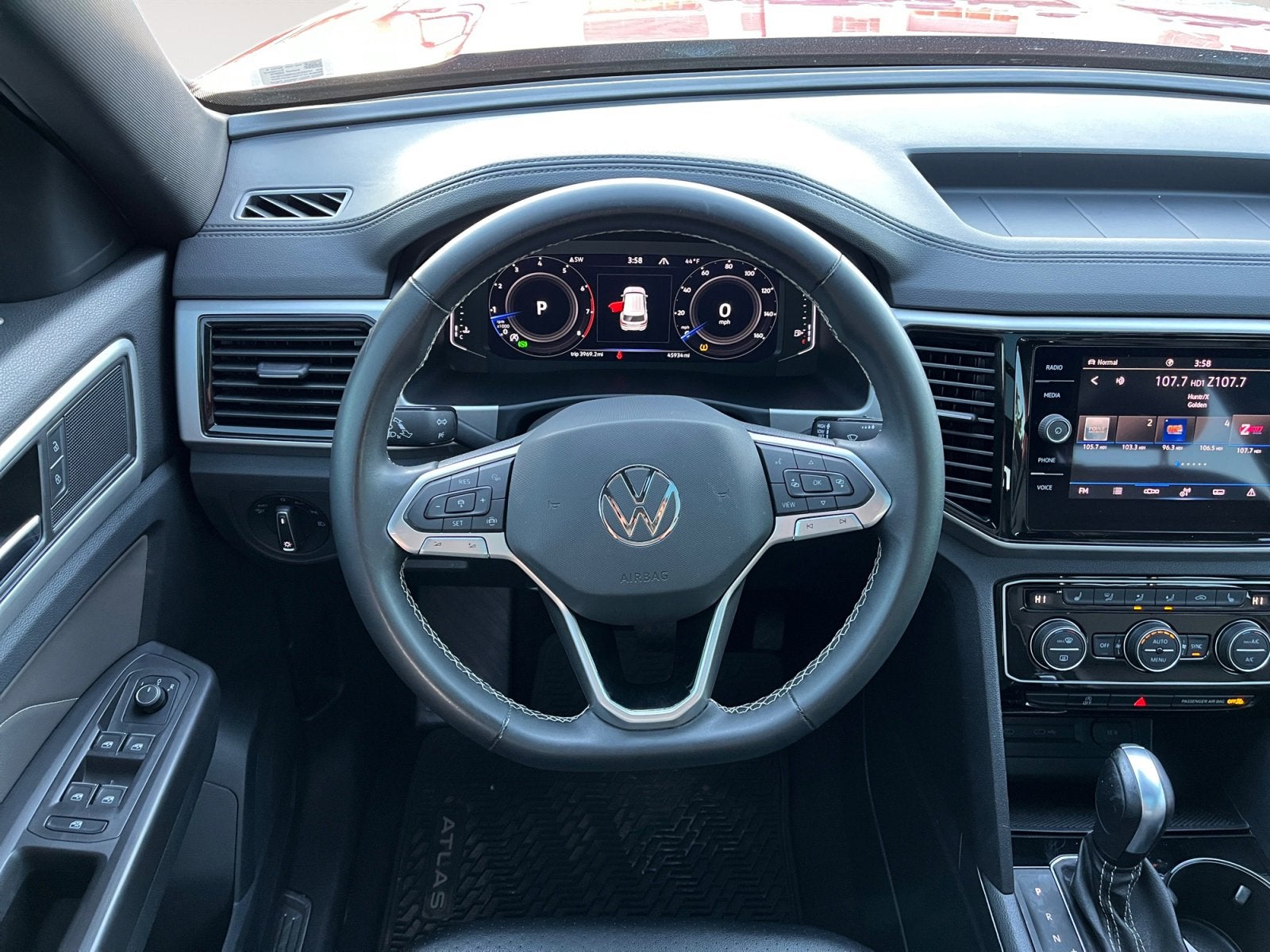 2022 Volkswagen Atlas Cross Sport 3.6L V6 SE w/Technology