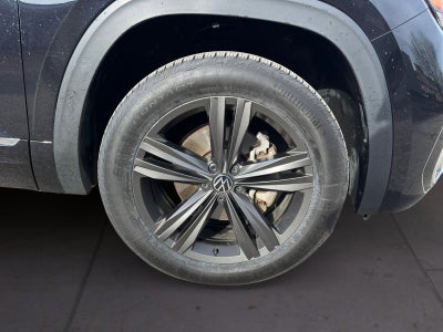 2022 Volkswagen Atlas Cross Sport 2.0T SEL R-Line