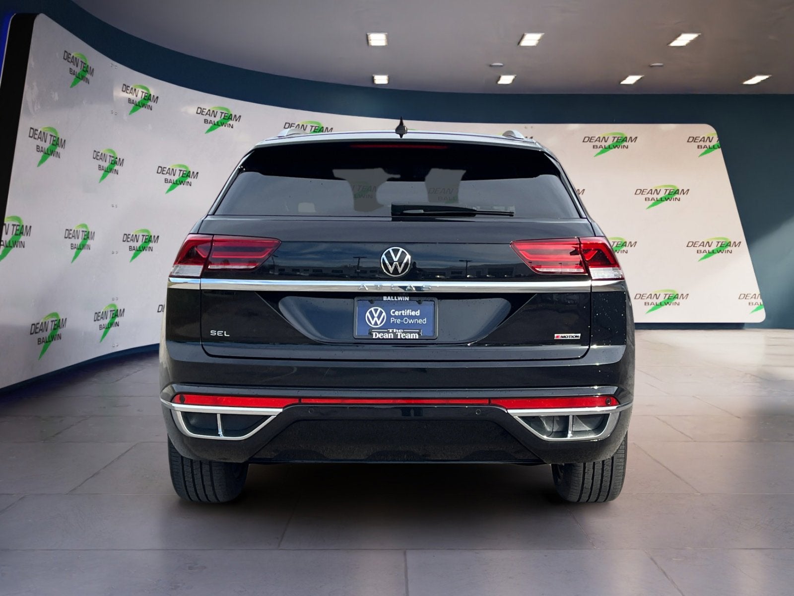 2022 Volkswagen Atlas Cross Sport 2.0T SEL R-Line